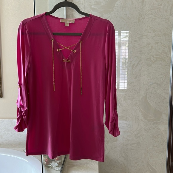 Pink dressy Top - Picture 1 of 7